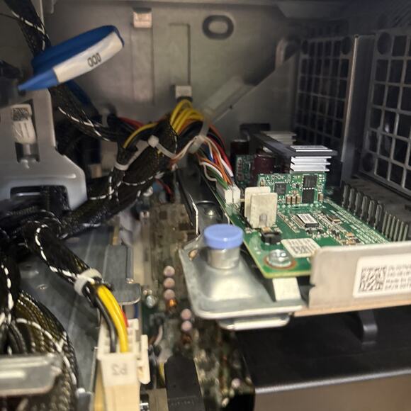 Dell Poweredge T310 Server 1x X3430 2.53 GHz 4 GB Ram No OS No HDD. Tested Works - Picture 10 of 11